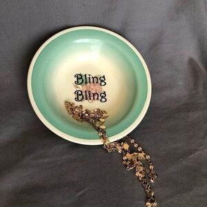 𝅺sassy Vintage jewelry bowl
